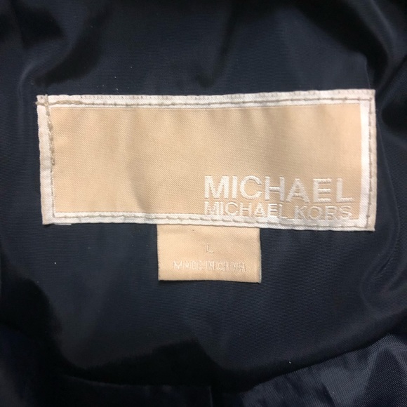 Michael Kors Navy Blue quilted jacket 🧥 - Picture 4 of 5